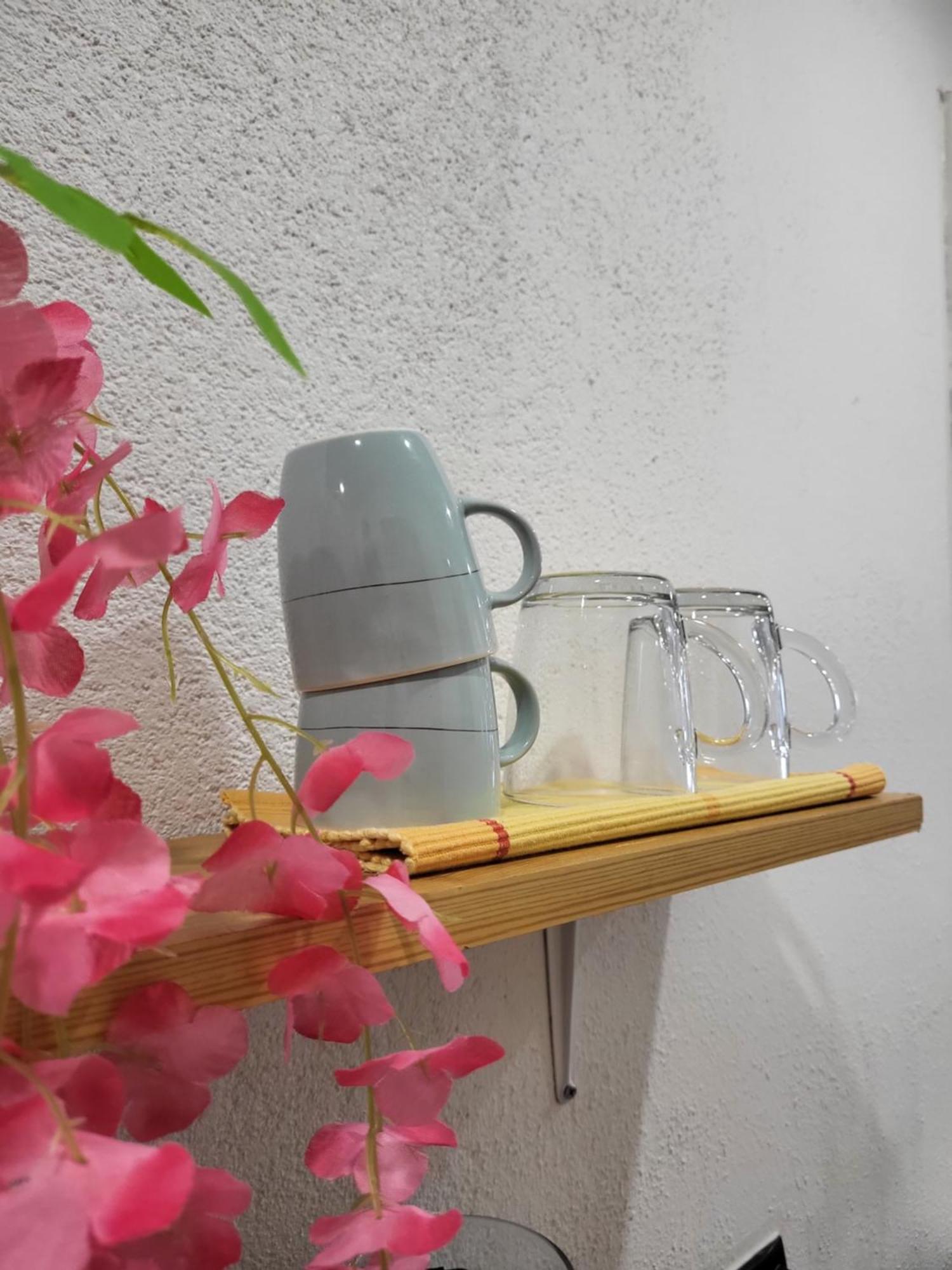 Lovely Oasis Apartment Schmelz Екстериор снимка